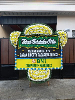 Papan Bunga Duka di Muara Lawa
